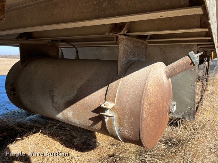 image for item MW9480 1980 Trailmobile 011L-1CAV  jobsite dry van trailer