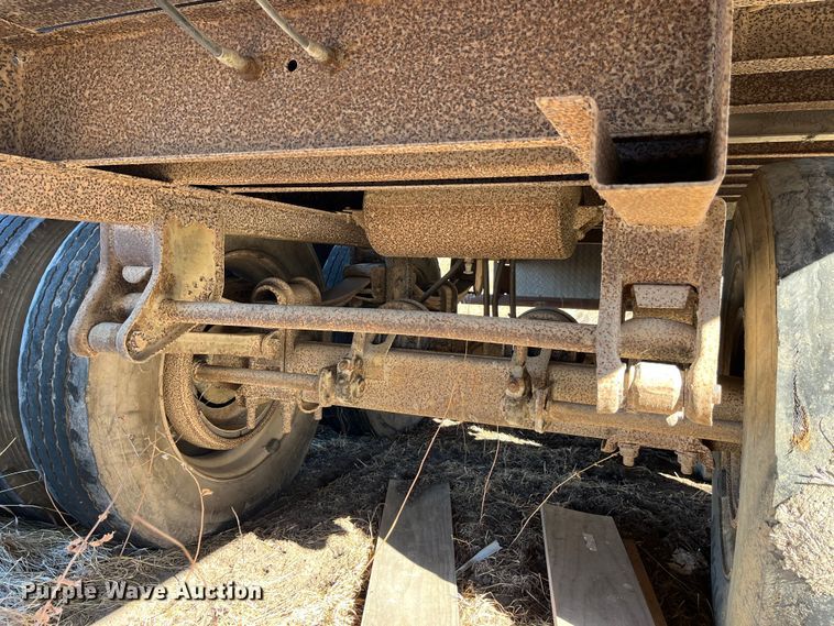 image for item MW9480 1980 Trailmobile 011L-1CAV  jobsite dry van trailer