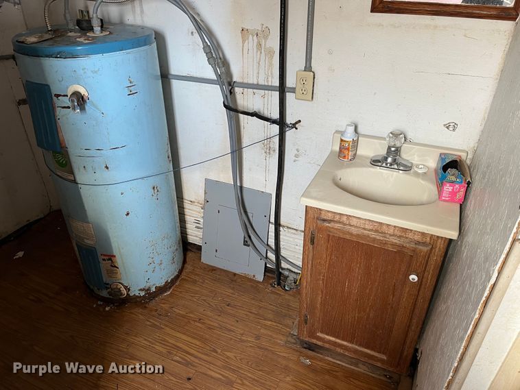 image for item MW9480 1980 Trailmobile 011L-1CAV  jobsite dry van trailer