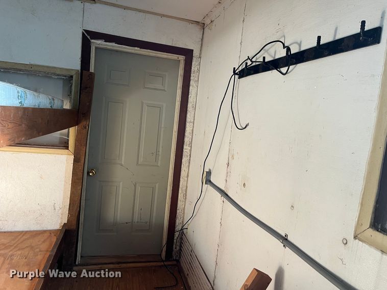 image for item MW9480 1980 Trailmobile 011L-1CAV  jobsite dry van trailer