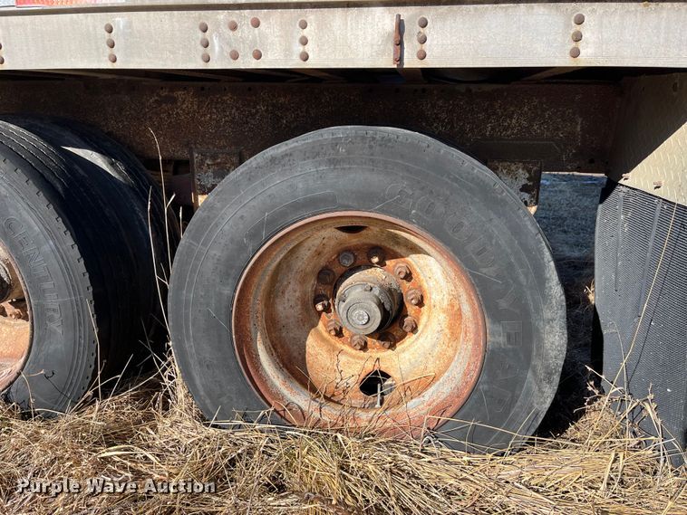 image for item MW9480 1980 Trailmobile 011L-1CAV  jobsite dry van trailer