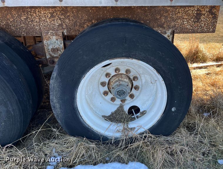 image for item MW9480 1980 Trailmobile 011L-1CAV  jobsite dry van trailer