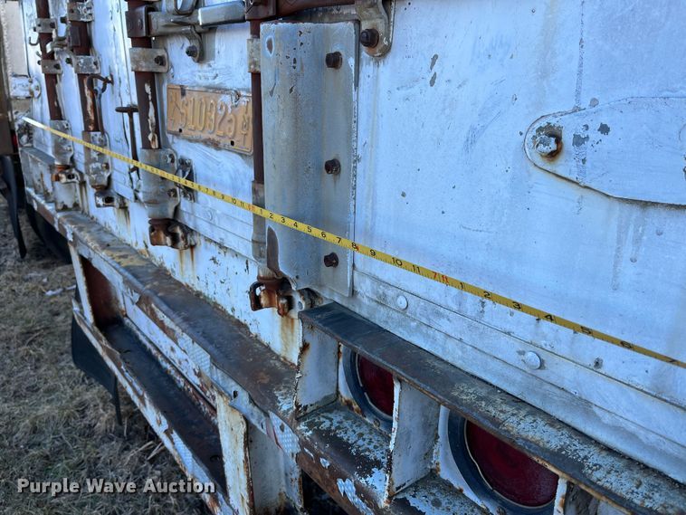 image for item MW9481 1969 Dorsey CIDT-203  dry van trailer