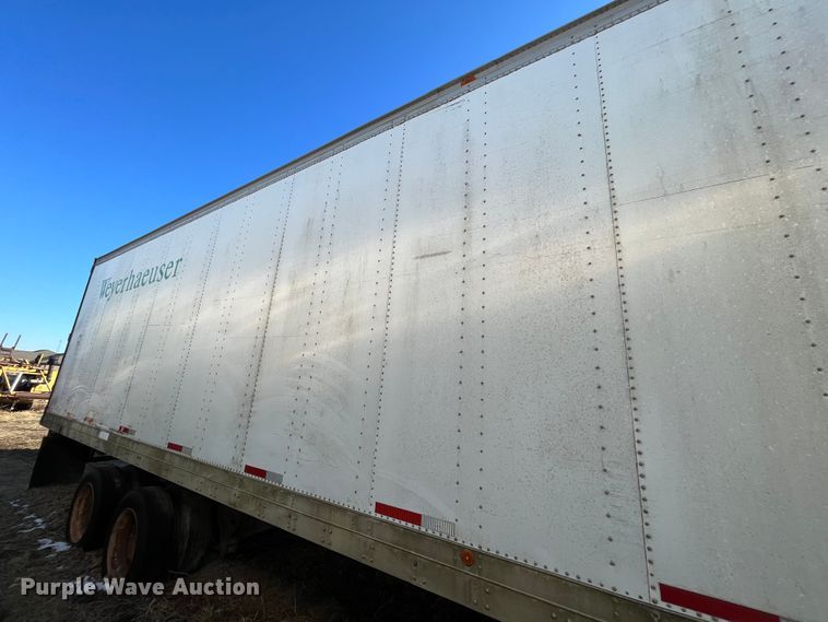 image for item MW9483 1984 Fruehauf F100BX-F2-50-102  dry van trailer