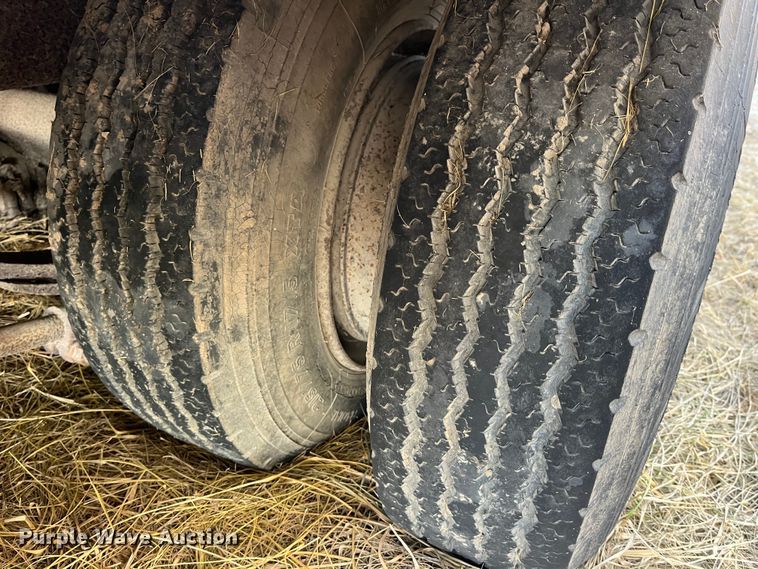 image for item MW9485 1988 Strick  moving van trailer