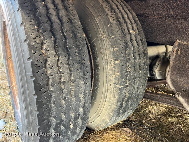 image for item MW9485 1988 Strick  moving van trailer