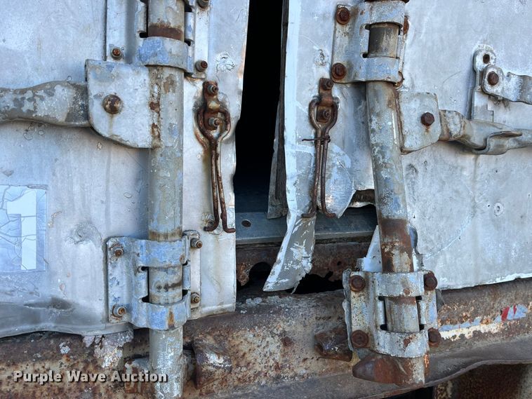 image for item MW9486 1973 Trailmobile ALLM-4SAU  dry van trailer