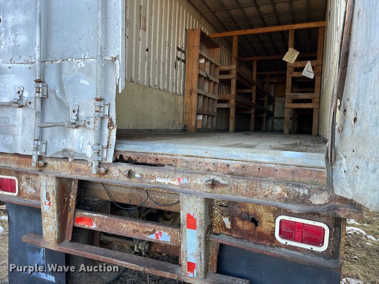 image for item MW9486 1973 Trailmobile ALLM-4SAU  dry van trailer