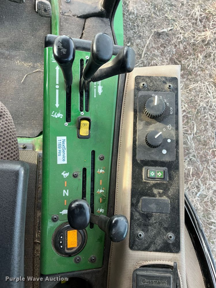 image for item DG5419 2015 John Deere 1585  lawn mower