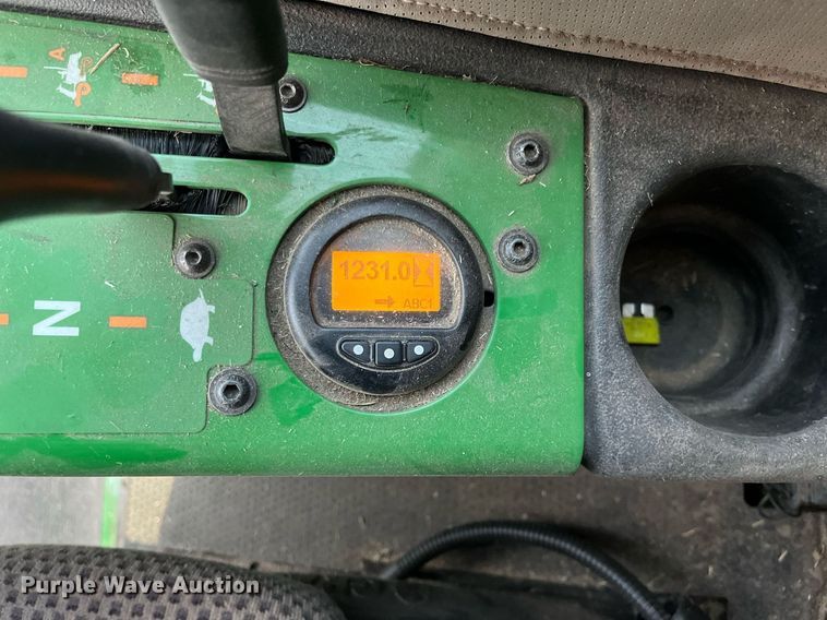 image for item DG5419 2015 John Deere 1585  lawn mower