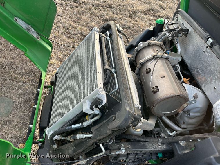 image for item DG5419 2015 John Deere 1585  lawn mower