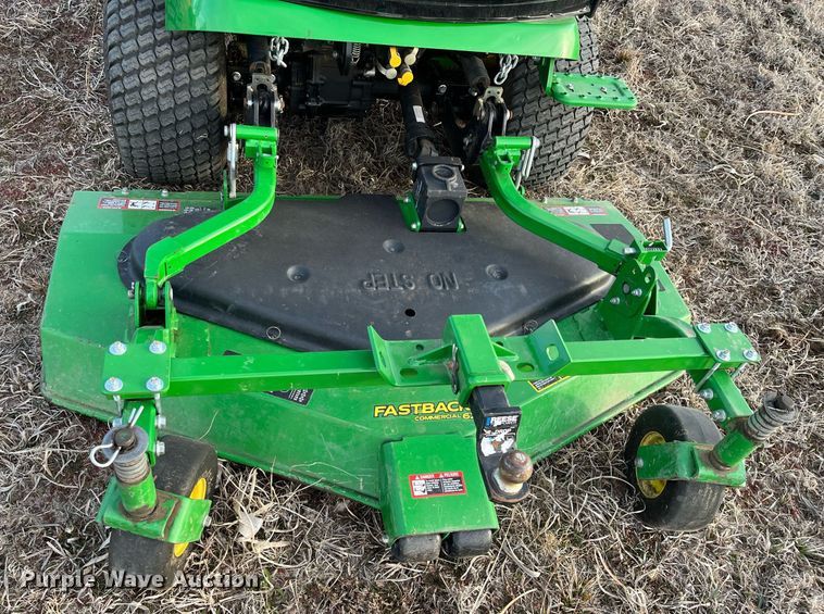 image for item DG5419 2015 John Deere 1585  lawn mower