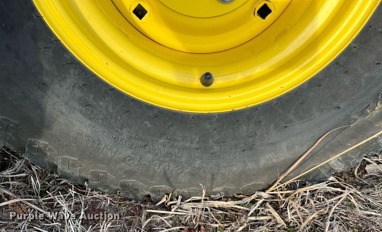 image for item DG5419 2015 John Deere 1585  lawn mower