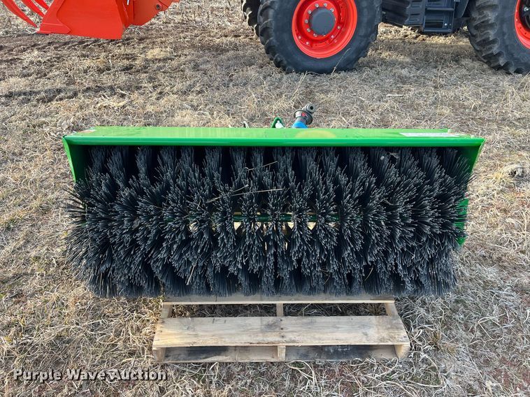image for item DG5420 2021 John Deere  broom