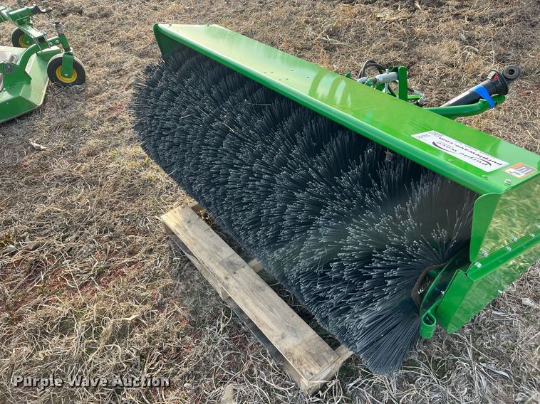 image for item DG5420 2021 John Deere  broom