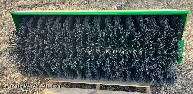 image for item DG5420 2021 John Deere  broom