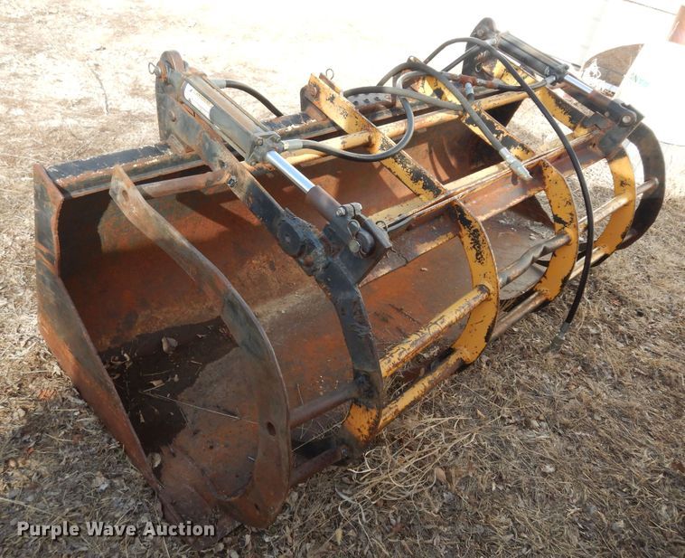 image for item DK7608 John Deere KV21470 skid steer grapple bucket