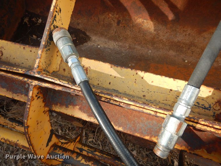 image for item DK7608 John Deere KV21470 skid steer grapple bucket