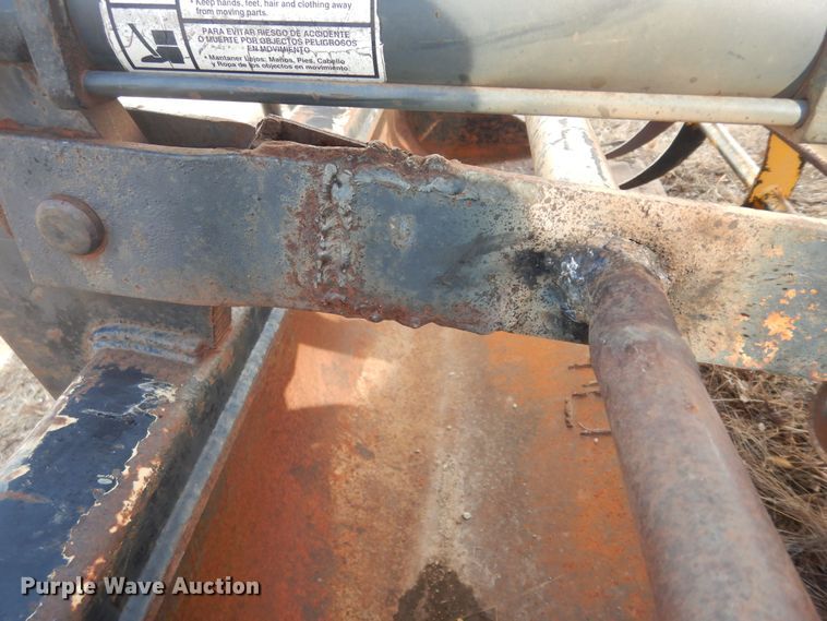 image for item DK7608 John Deere KV21470 skid steer grapple bucket