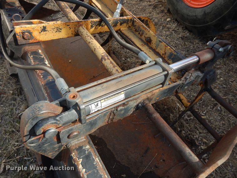 image for item DK7608 John Deere KV21470 skid steer grapple bucket