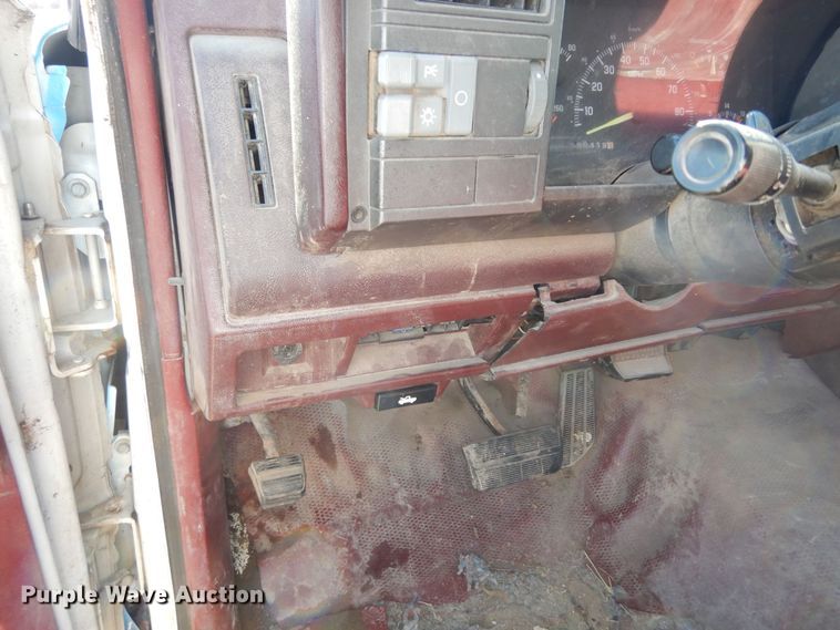 image for item DK7625 1994 Chevrolet C3500  dump flatbed pickup truck