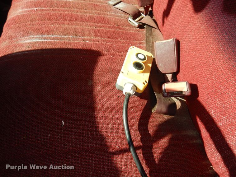 image for item DK7625 1994 Chevrolet C3500  dump flatbed pickup truck