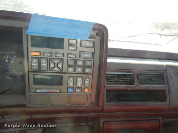 image for item DK7625 1994 Chevrolet C3500  dump flatbed pickup truck