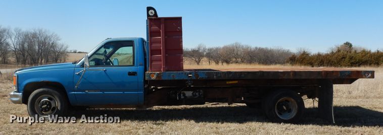 image for item DK7625 1994 Chevrolet C3500  dump flatbed pickup truck