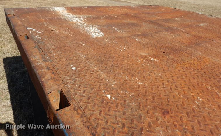 image for item DK7625 1994 Chevrolet C3500  dump flatbed pickup truck