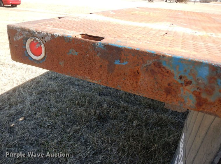 image for item DK7625 1994 Chevrolet C3500  dump flatbed pickup truck