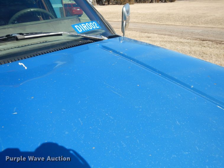 image for item DK7625 1994 Chevrolet C3500  dump flatbed pickup truck