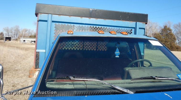 image for item DK7625 1994 Chevrolet C3500  dump flatbed pickup truck