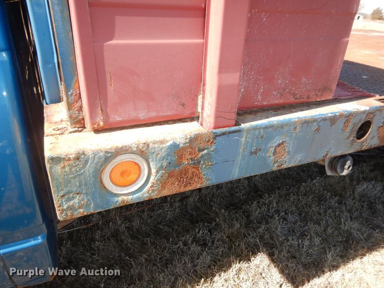 image for item DK7625 1994 Chevrolet C3500  dump flatbed pickup truck