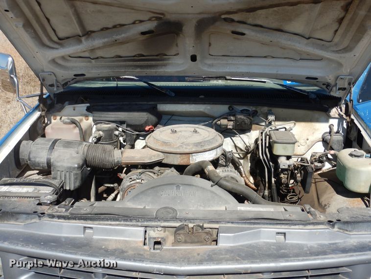 image for item DK7625 1994 Chevrolet C3500  dump flatbed pickup truck