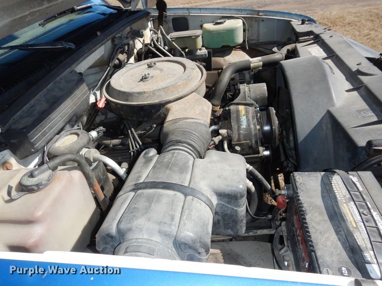 image for item DK7625 1994 Chevrolet C3500  dump flatbed pickup truck