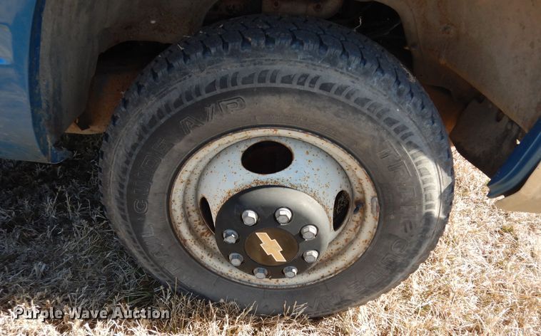 image for item DK7625 1994 Chevrolet C3500  dump flatbed pickup truck