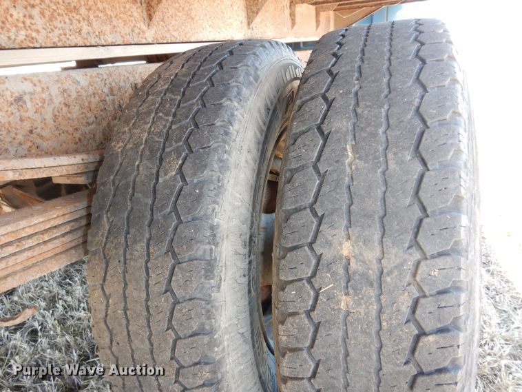 image for item DK7625 1994 Chevrolet C3500  dump flatbed pickup truck