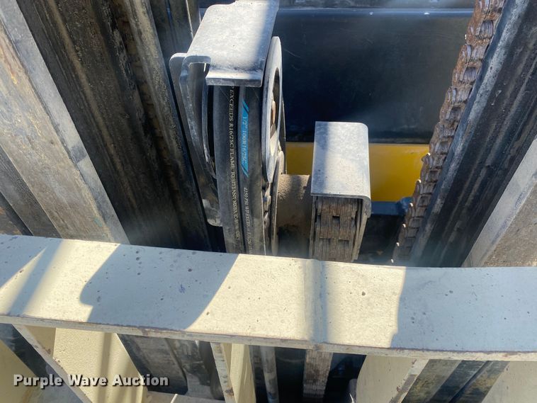 image for item DL7023 2008 Yale  forklift