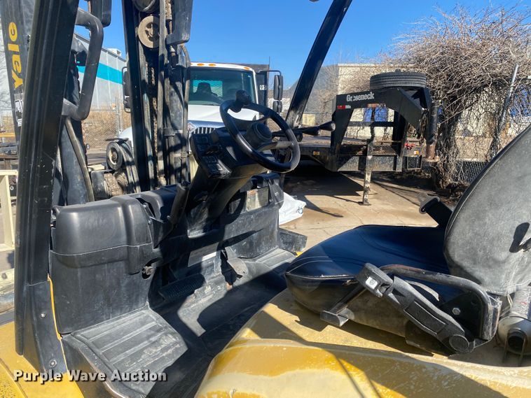 image for item DL7023 2008 Yale  forklift