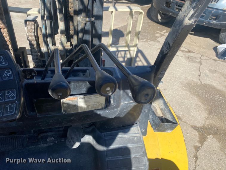 image for item DL7023 2008 Yale  forklift
