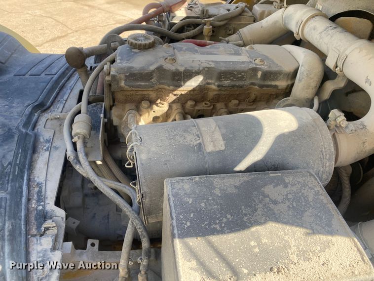 image for item DL7023 2008 Yale  forklift