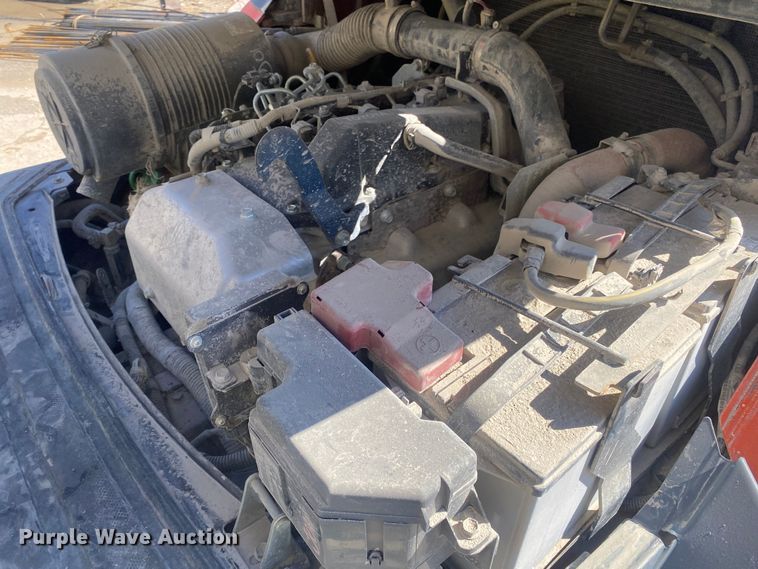 image for item DL7024 Toyota 8FD35U  forklift