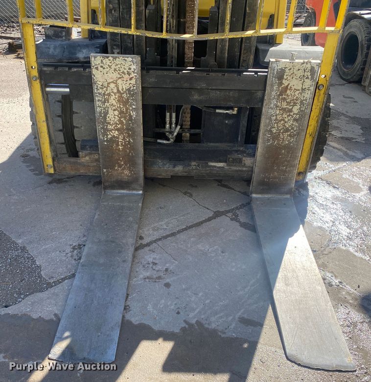 image for item DL7025 Hyster H110FT  forklift