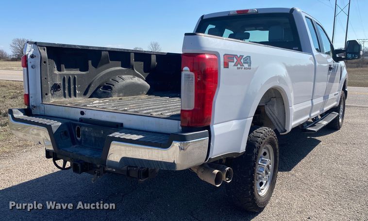 image for item DL7027 2019 Ford F250 Super Duty  SuperCab pickup truck