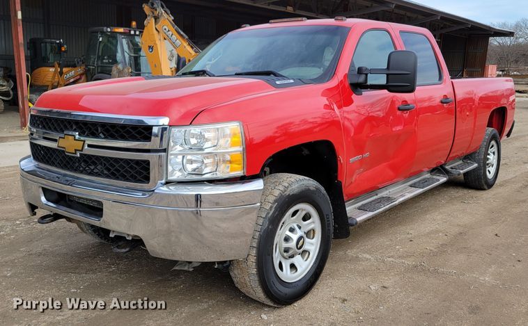 image for item DM8228 2012  Chevrolet Silverado 3500HD  Crew Cab pickup truck