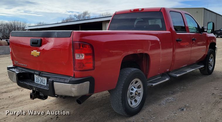 image for item DM8228 2012  Chevrolet Silverado 3500HD  Crew Cab pickup truck