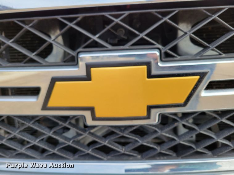 image for item DM8228 2012  Chevrolet Silverado 3500HD  Crew Cab pickup truck