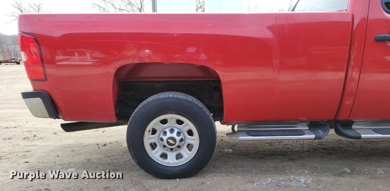 image for item DM8228 2012  Chevrolet Silverado 3500HD  Crew Cab pickup truck