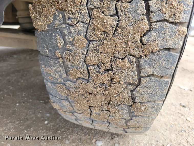 image for item DM8228 2012  Chevrolet Silverado 3500HD  Crew Cab pickup truck