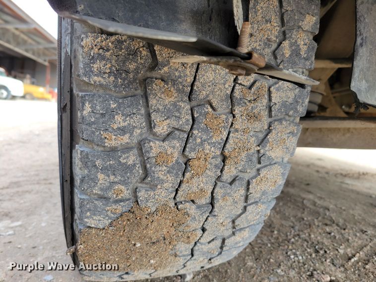 image for item DM8228 2012  Chevrolet Silverado 3500HD  Crew Cab pickup truck